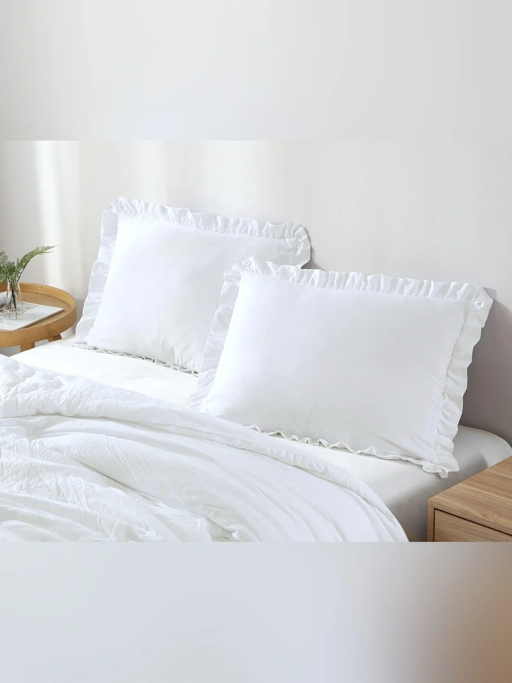 White Queen 3 piece Comforter Set - Plush Down Alternative Bedding